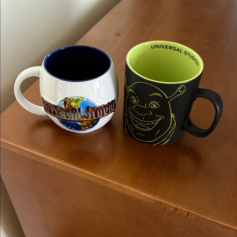 Universal Studios Mug Set - Black, White, and Green